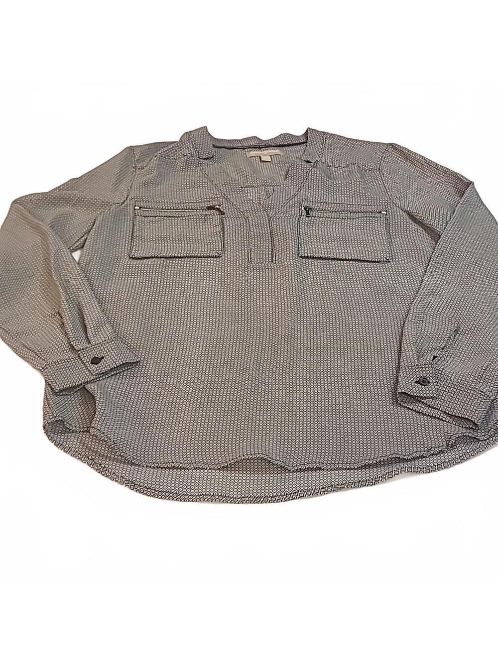 FINAL PRICE #639 Banana Republic Long sleeve top.